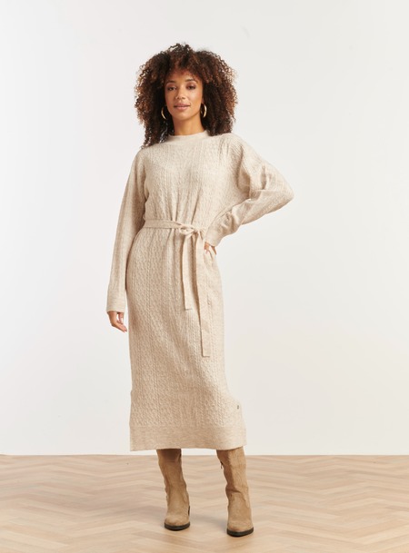 Beige j