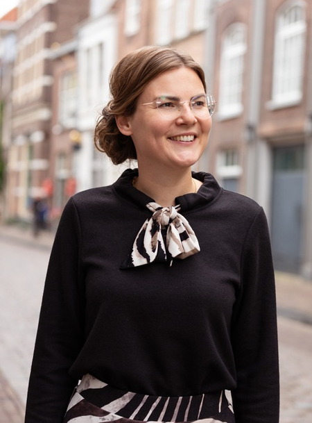 zwart j