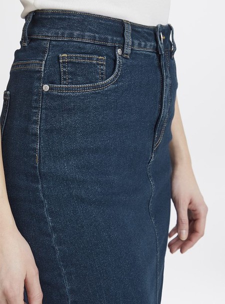 jeans detail 