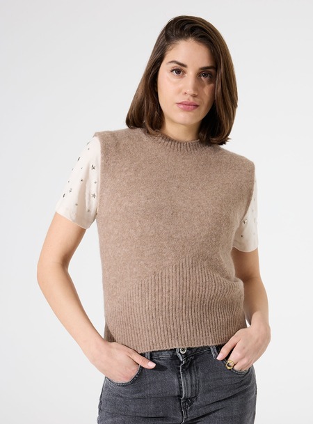 taupe j