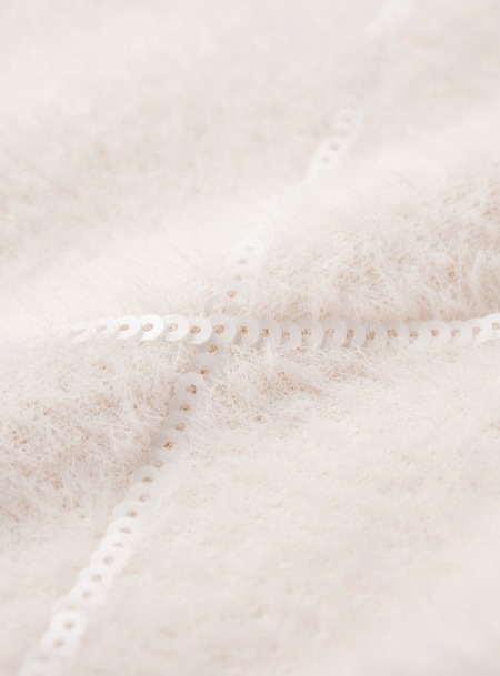 ecru detail