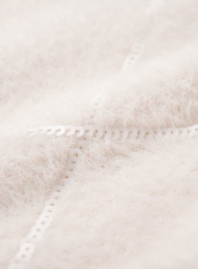 ecru detail