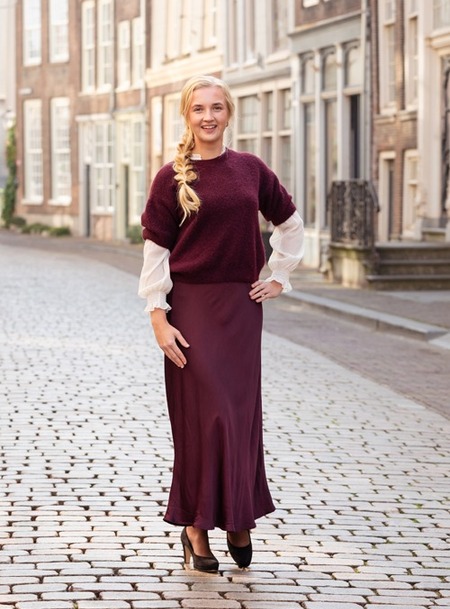 bordo j