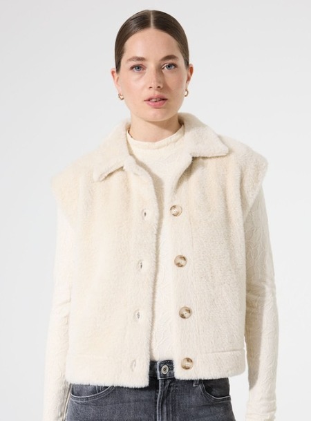 beige j