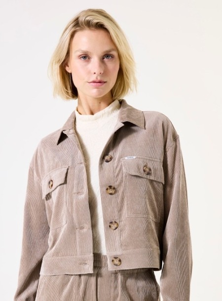 taupe j