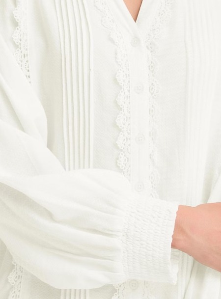 beige detail