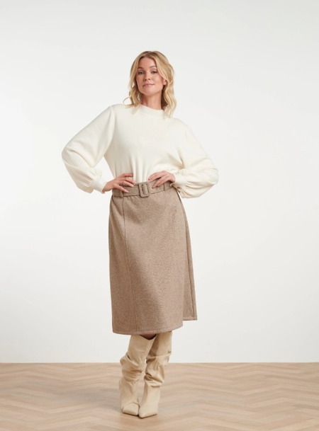 taupe j
