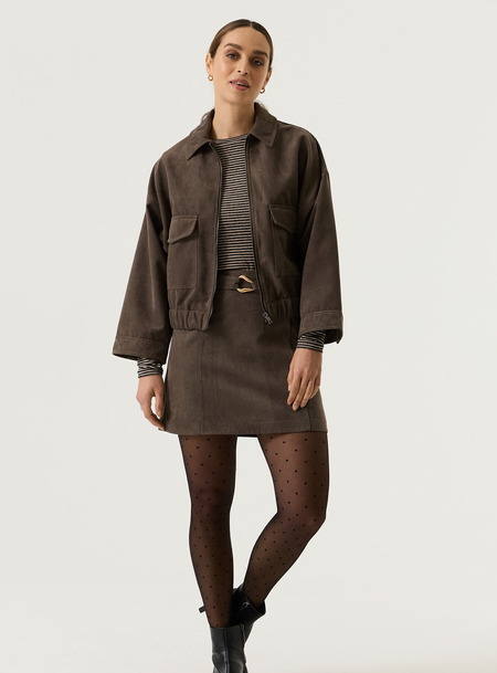 taupe j